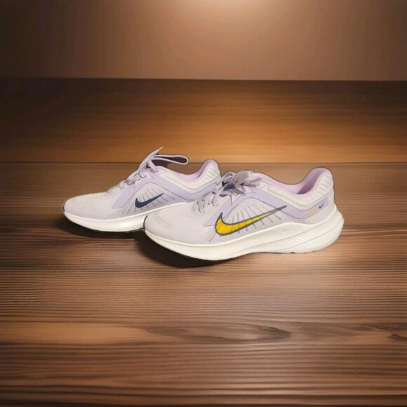 Size 8 - Nike Quest Low Purple W - Picture 1 of 7
